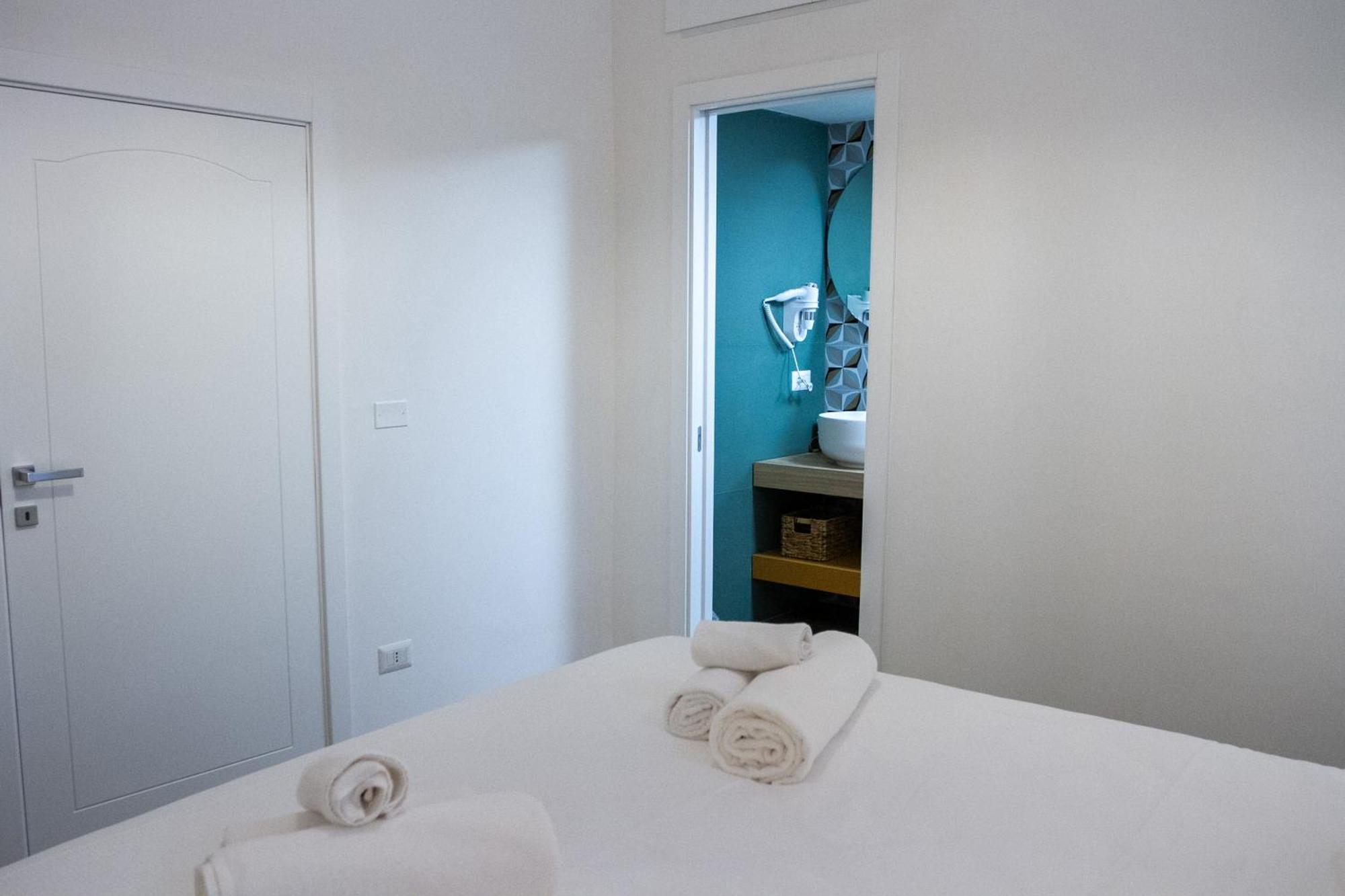 Bari In Un Click Apartment Luaran gambar
