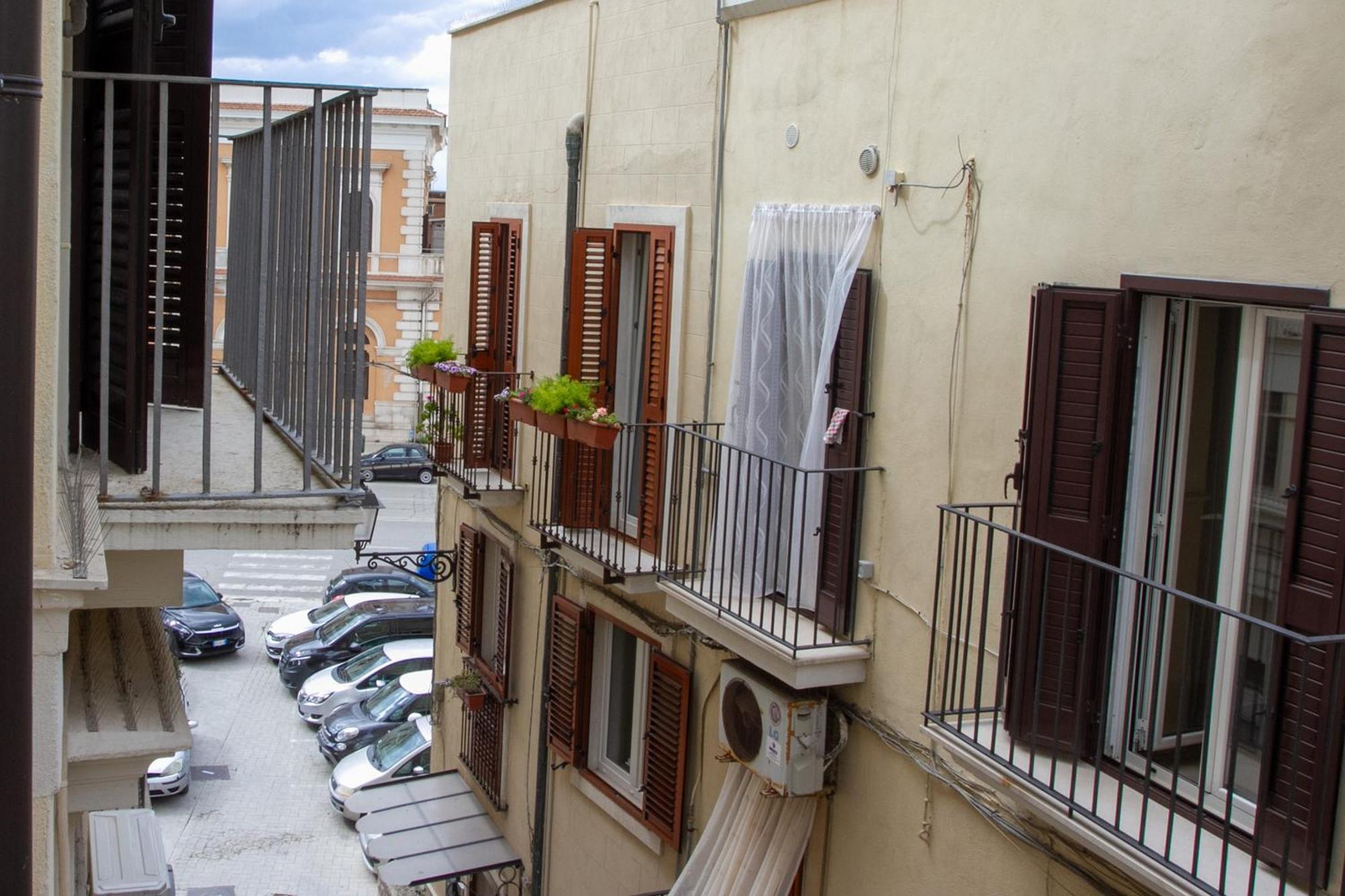 Bari In Un Click Apartment Luaran gambar