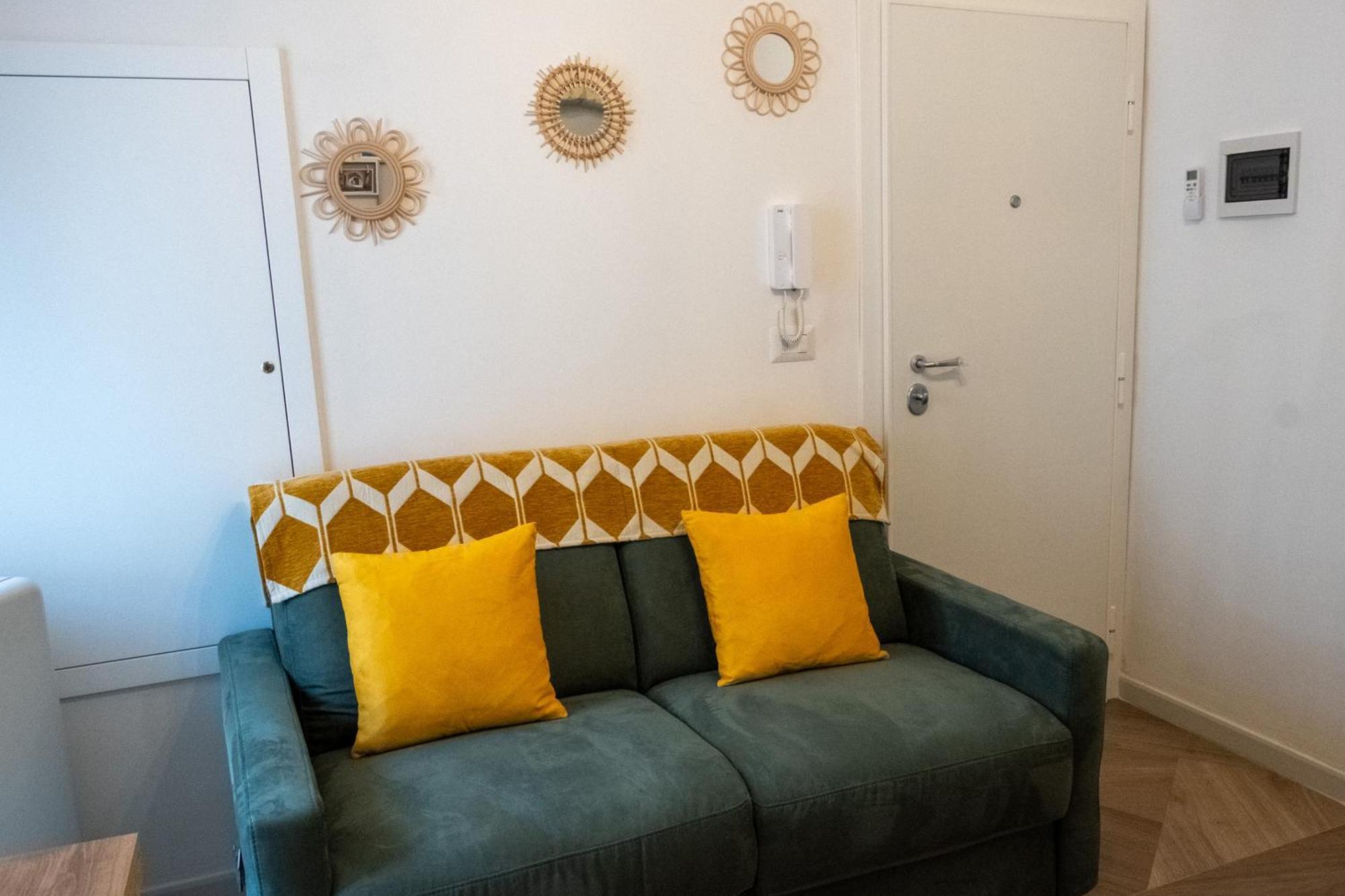 Bari In Un Click Apartment Luaran gambar